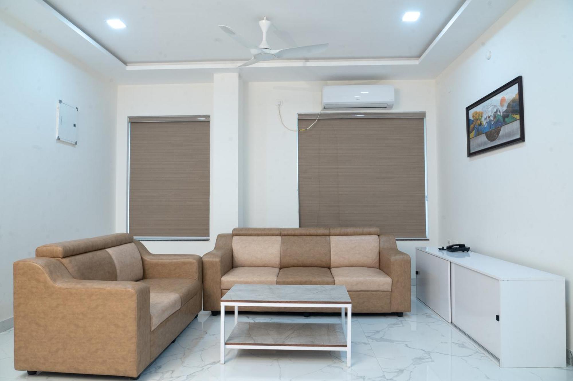 היידראבד The Balcony Suites מראה חיצוני תמונה